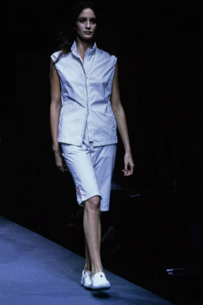 Look 10